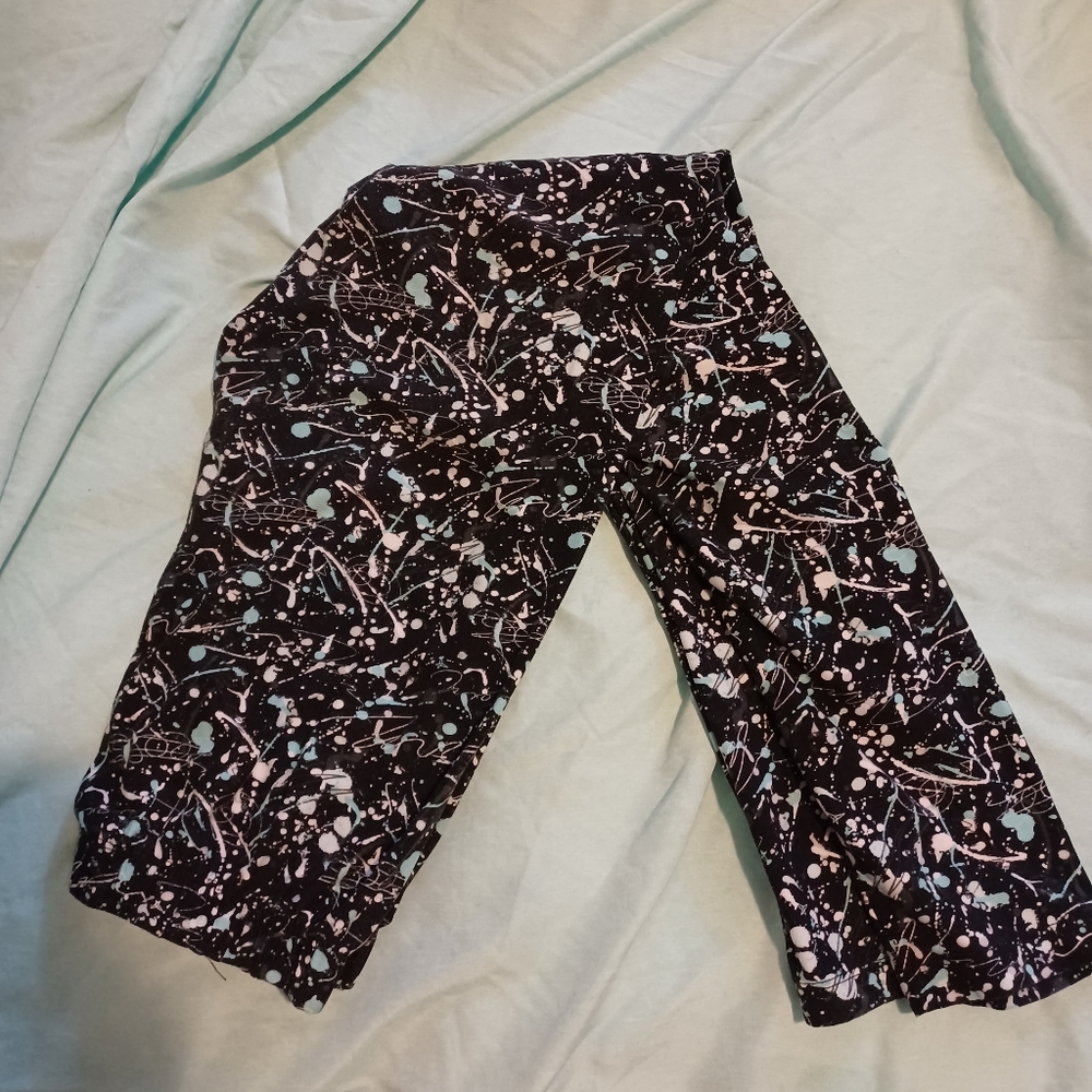 Sweetlegs Plus Paint Splatter Leggings